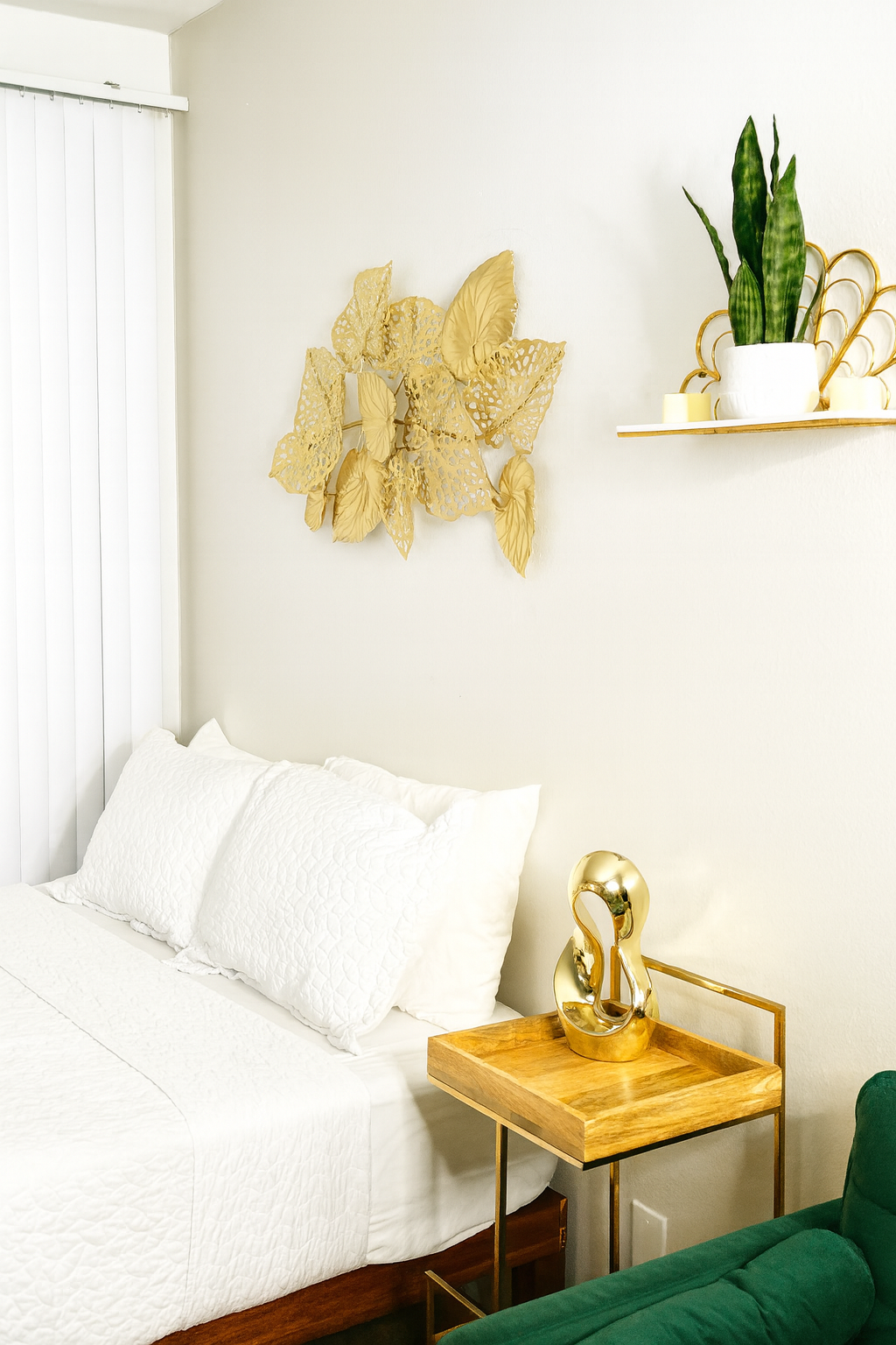 Coastal 1BR Near the Marina - Gallery Image