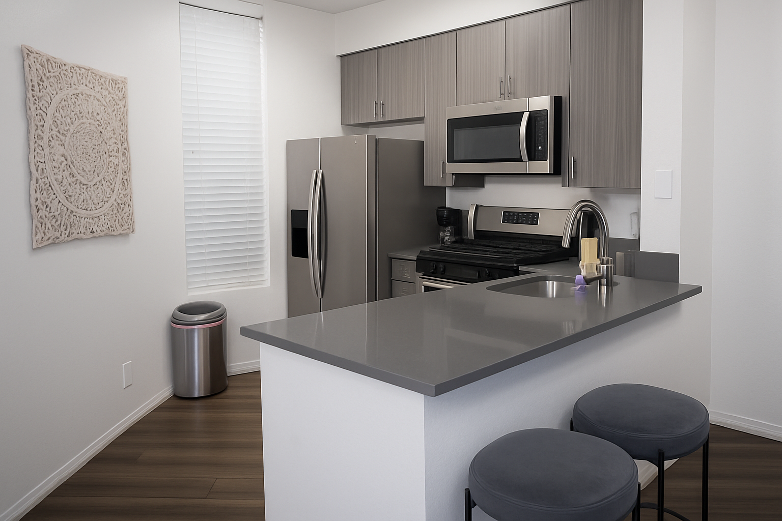 Coastal 1BR Near the Marina - Gallery Image