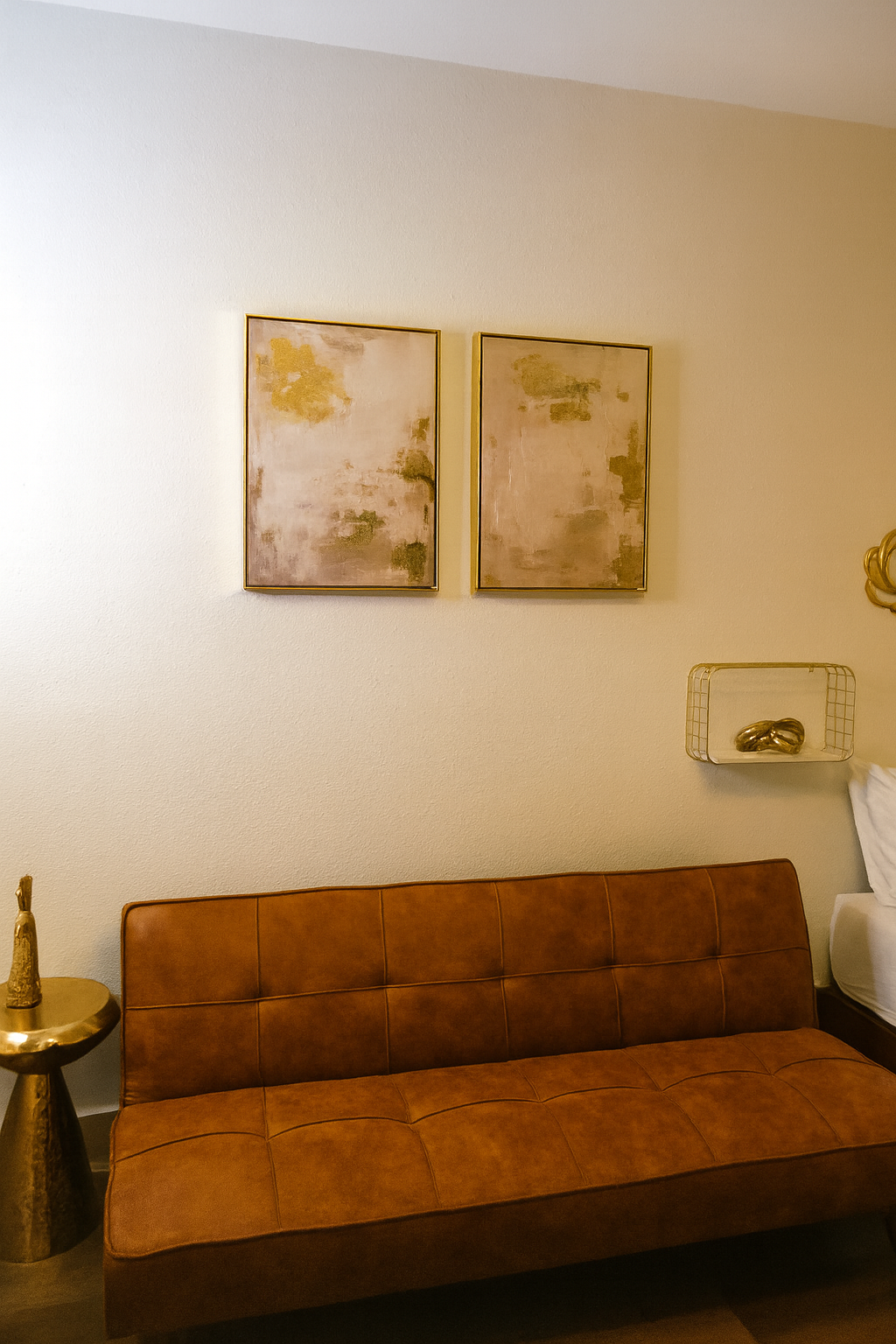 Poolside Studio at Del Rey - Gallery Image