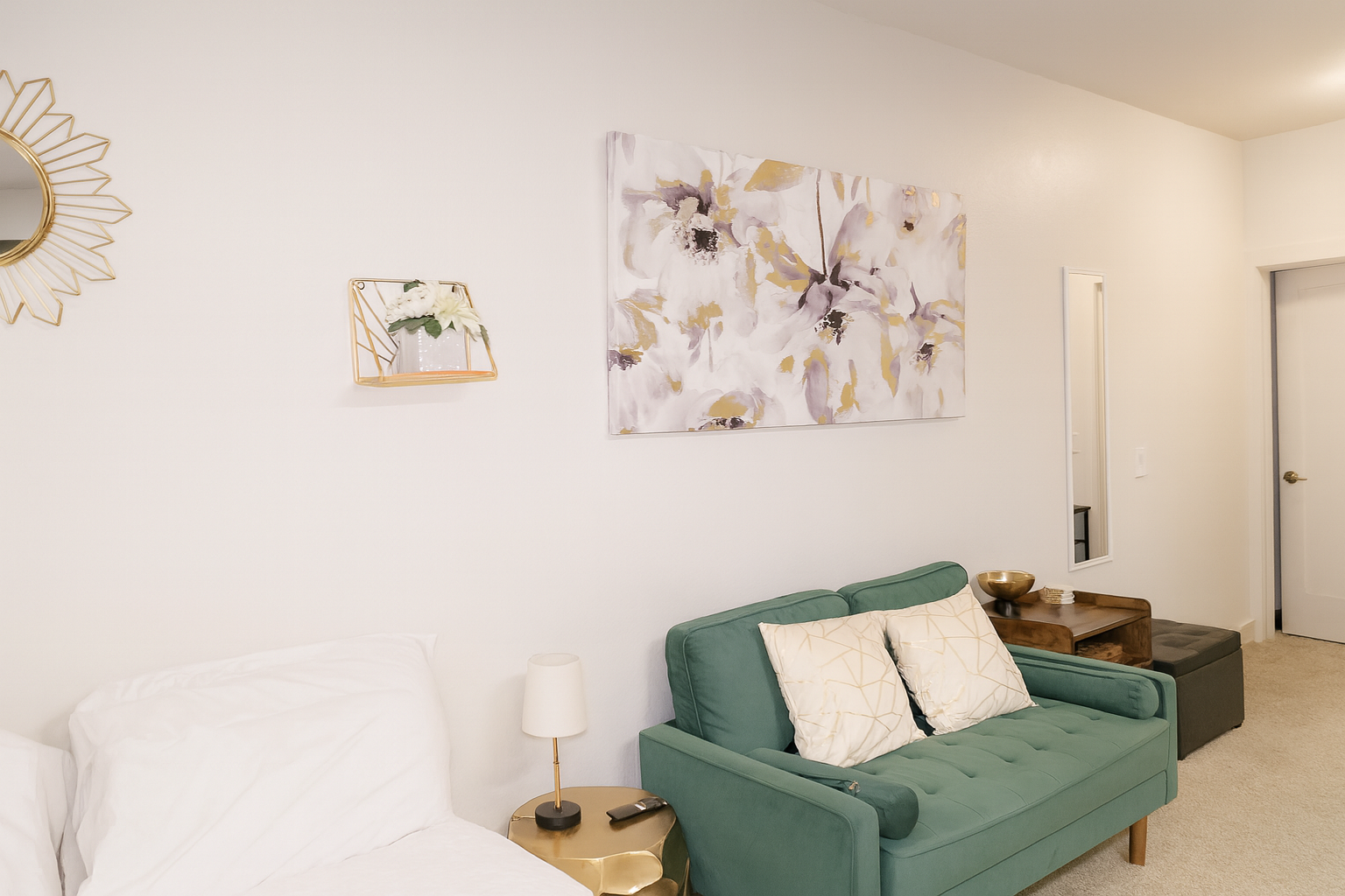 Sunset Deck Studio - Gallery Image
